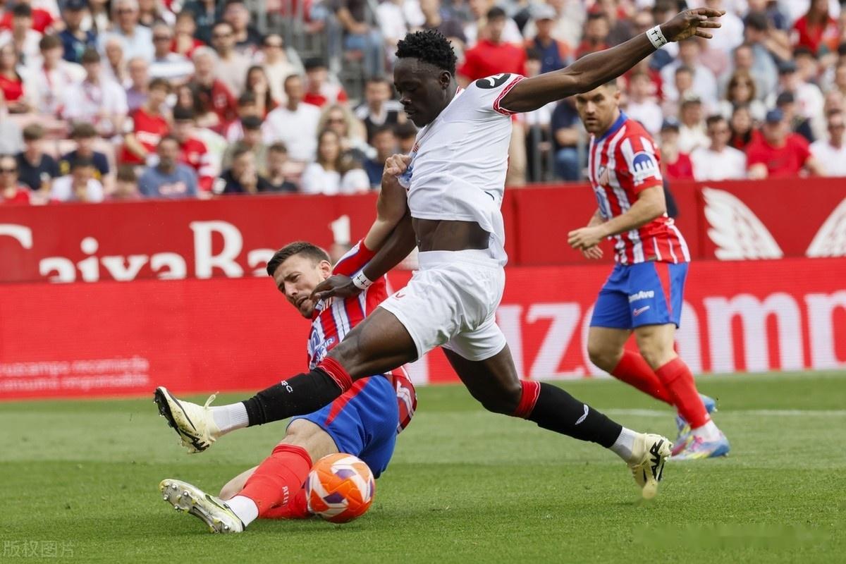 熊猫TV-瓦伦西亚主场告捷，西甲球队晋级