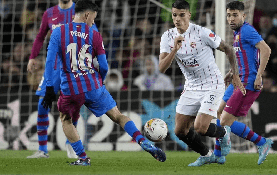 塞维利亚横扫对手，积分榜稳定