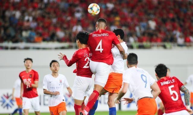 鲁能主场不敌广州恒大,遭遇失利 鲁能主场不敌广州恒大,遭遇失利