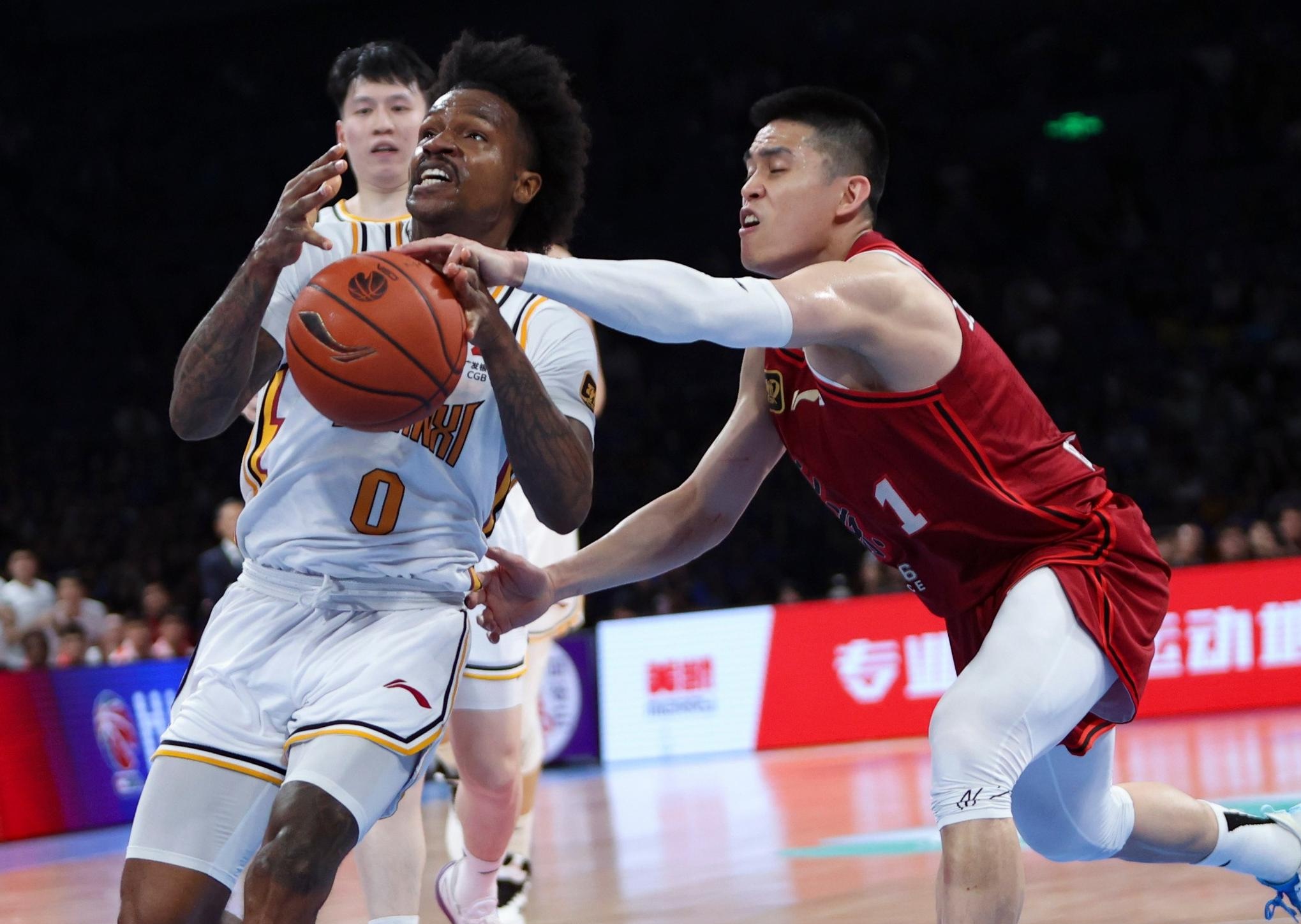 熊猫体育中国App-翟晓川或将在NBA季后赛中回归赛场