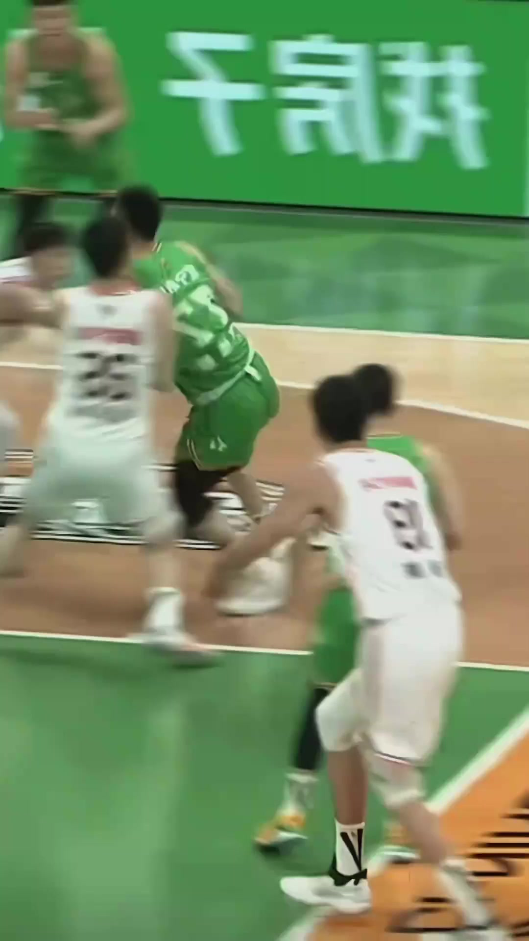 广州队绝杀猛龙，张镇麟统治全场的简单介绍